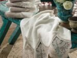 منشفة عروسية من الخيزران بلون كريمي مزينة بجوبير فرنسي - Image 2
