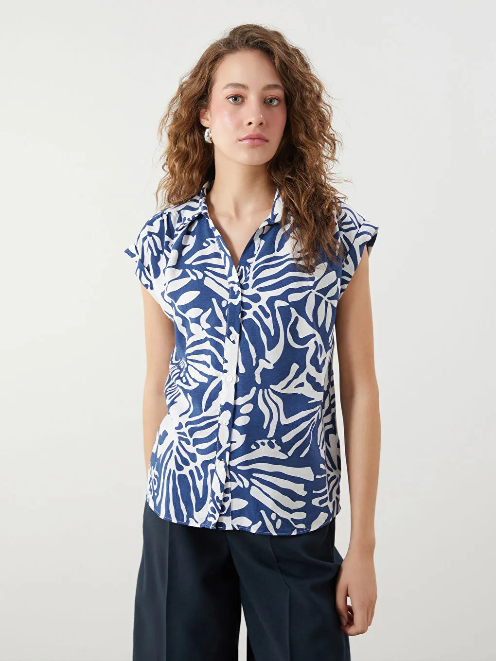 l_20251-s5nn59z8-lsj-80-65-90-178_a قميص 4 - Image 1